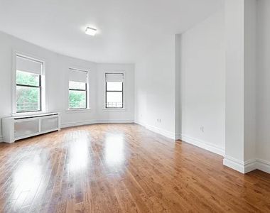 West 84 st  - Photo Thumbnail 1