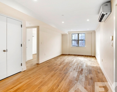 1543 East 19th Street - Photo Thumbnail 4