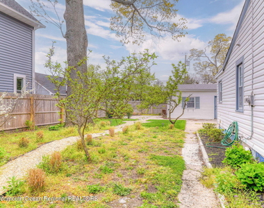 819 Dunlewy Street - Photo Thumbnail 30