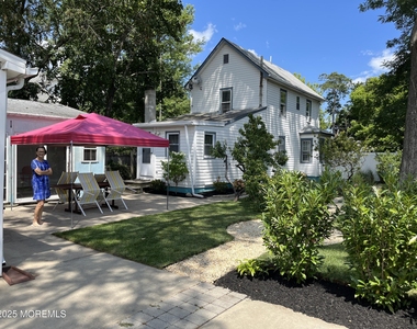 819 Dunlewy Street - Photo Thumbnail 33