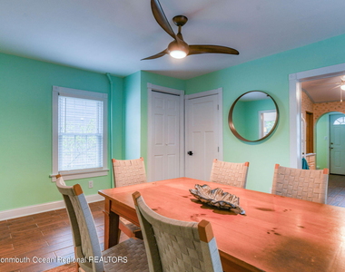 819 Dunlewy Street - Photo Thumbnail 14