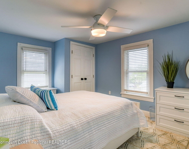 819 Dunlewy Street - Photo Thumbnail 23