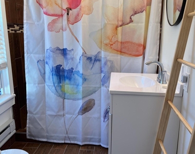 819 Dunlewy Street - Photo Thumbnail 21