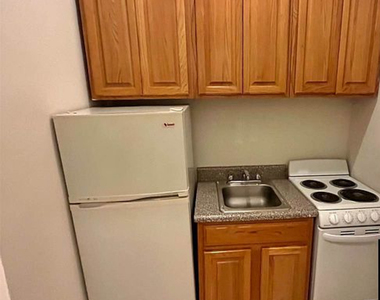 336 East 87th Street - Photo Thumbnail 3