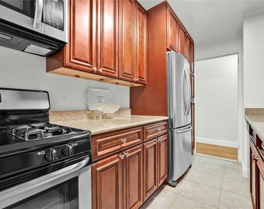83-75 118th Street - Photo Thumbnail 12
