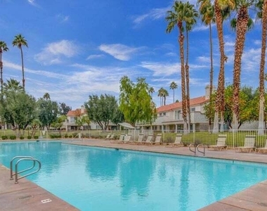 272 Desert Falls Drive E - Photo Thumbnail 3