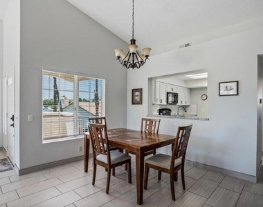 272 Desert Falls Drive E - Photo Thumbnail 6