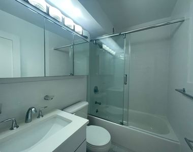 East 56th Street - Photo Thumbnail 2