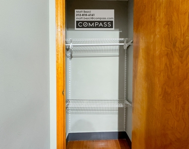 124 Macdougal Street - Photo Thumbnail 5