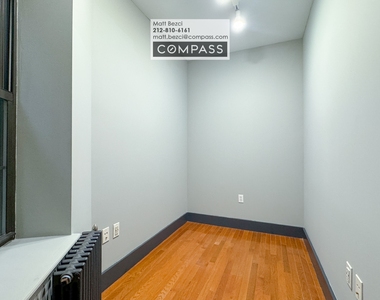 124 Macdougal Street - Photo Thumbnail 4