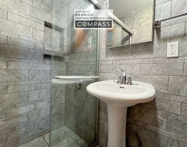 124 Macdougal Street - Photo Thumbnail 6