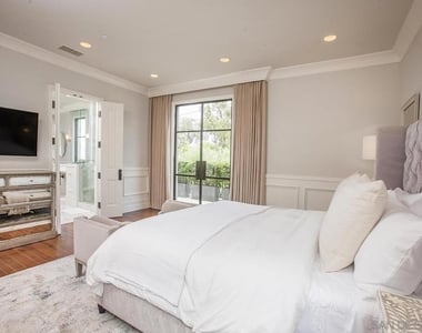 443 11th Street - Photo Thumbnail 19