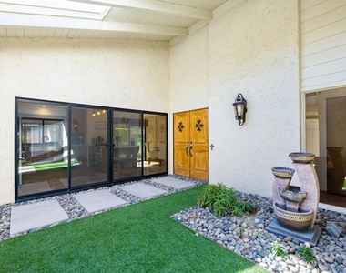 46596 Arapahoe Drive - Photo Thumbnail 7