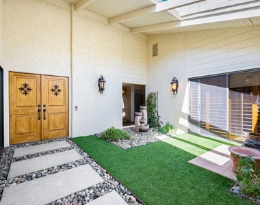 46596 Arapahoe Drive - Photo Thumbnail 6