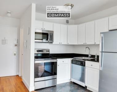 655 2nd Avenue - Photo Thumbnail 1