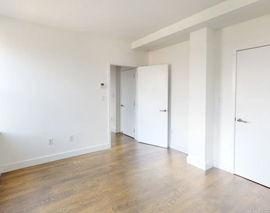 West 92 St  - Photo Thumbnail 3
