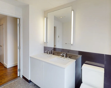 West 92 St  - Photo Thumbnail 4