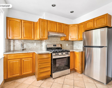 356 Leonard Street - Photo Thumbnail 1