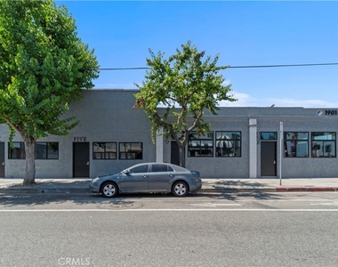 1901 S Pacific Avenue - Photo Thumbnail 10