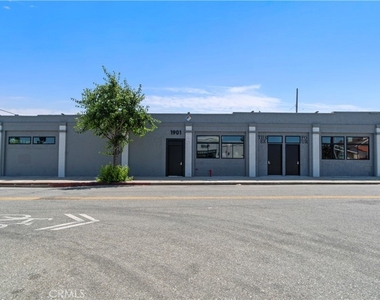 1901 S Pacific Avenue - Photo Thumbnail 14