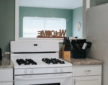 614 Shady Lane - Photo Thumbnail 11