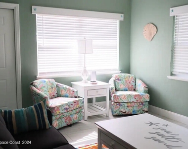 614 Shady Lane - Photo Thumbnail 3