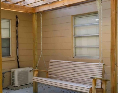 614 Shady Lane - Photo Thumbnail 14