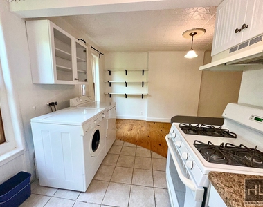 409 East 118 Street - Photo Thumbnail 4