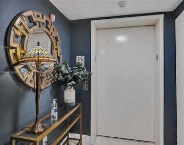 9559 Collins Ave - Photo Thumbnail 30