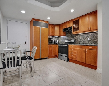 9559 Collins Ave - Photo Thumbnail 9