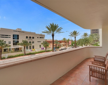 9559 Collins Ave - Photo Thumbnail 27