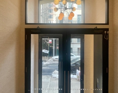 106 E 81st St. at Park Avenue - Photo Thumbnail 10