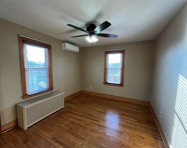110 Hayes Avenue - Photo Thumbnail 16