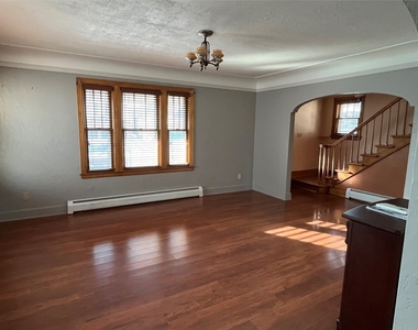 110 Hayes Avenue - Photo Thumbnail 11