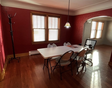 110 Hayes Avenue - Photo Thumbnail 10