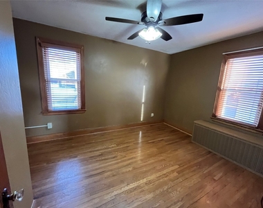 110 Hayes Avenue - Photo Thumbnail 14