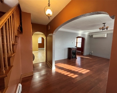 110 Hayes Avenue - Photo Thumbnail 19