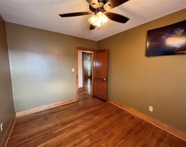 110 Hayes Avenue - Photo Thumbnail 23