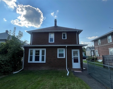 110 Hayes Avenue - Photo Thumbnail 3