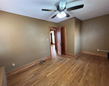 110 Hayes Avenue - Photo Thumbnail 15