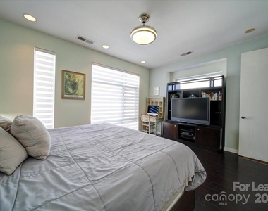 329 Viburnum Way Court - Photo Thumbnail 29