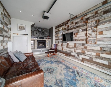 329 Viburnum Way Court - Photo Thumbnail 13