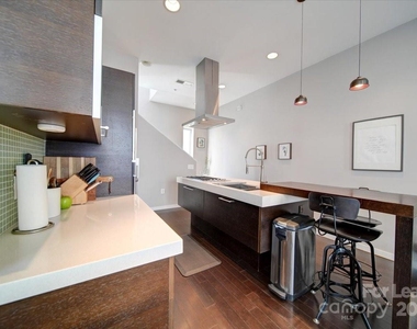 329 Viburnum Way Court - Photo Thumbnail 30