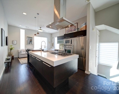 329 Viburnum Way Court - Photo Thumbnail 25