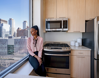601 West 57th Street - Photo Thumbnail 5