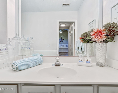 10025 Sawgrass Drive E - Photo Thumbnail 50