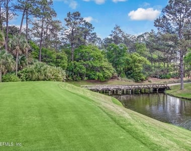 10025 Sawgrass Drive E - Photo Thumbnail 92