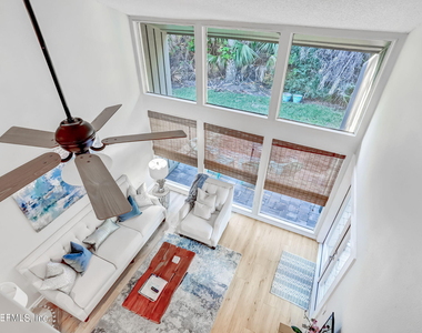 10025 Sawgrass Drive E - Photo Thumbnail 37