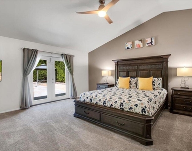78940 Runaway Bay Drive - Photo Thumbnail 12