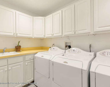 1081 Barnegat Lane - Photo Thumbnail 23